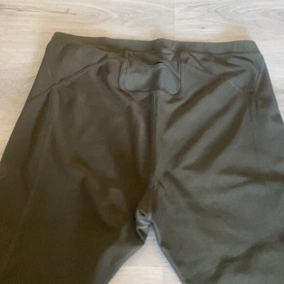 Nike Dri fit capri athletic leggings size medium - Picture 6 of 8